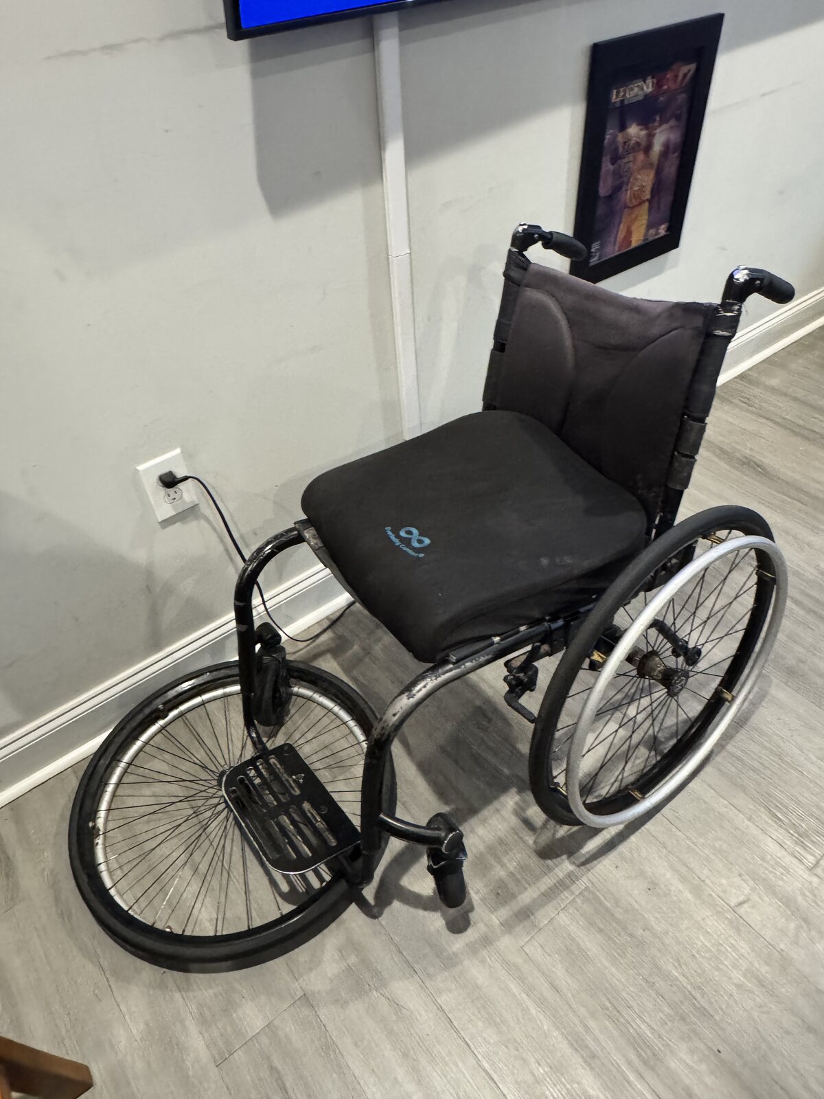 Front view of Dedrick Craft’s wheelchair